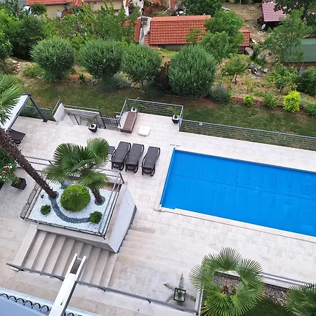 Suzy-apartments Suzana *
