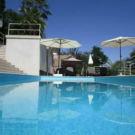 Suzy-apartments Suzana *